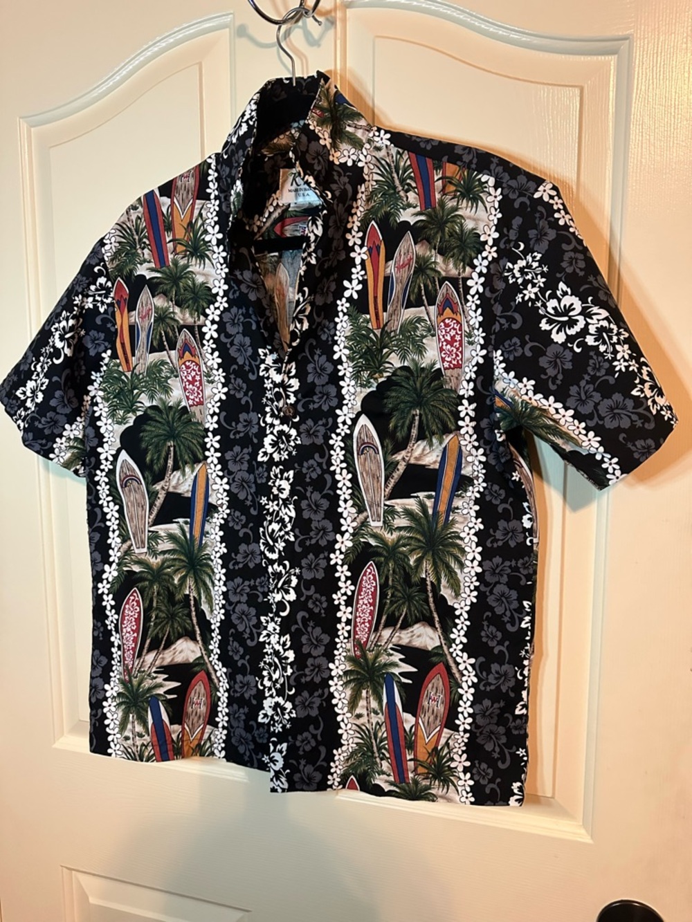 Casual Black Hawaiian Surf Print Button-Down Shirt